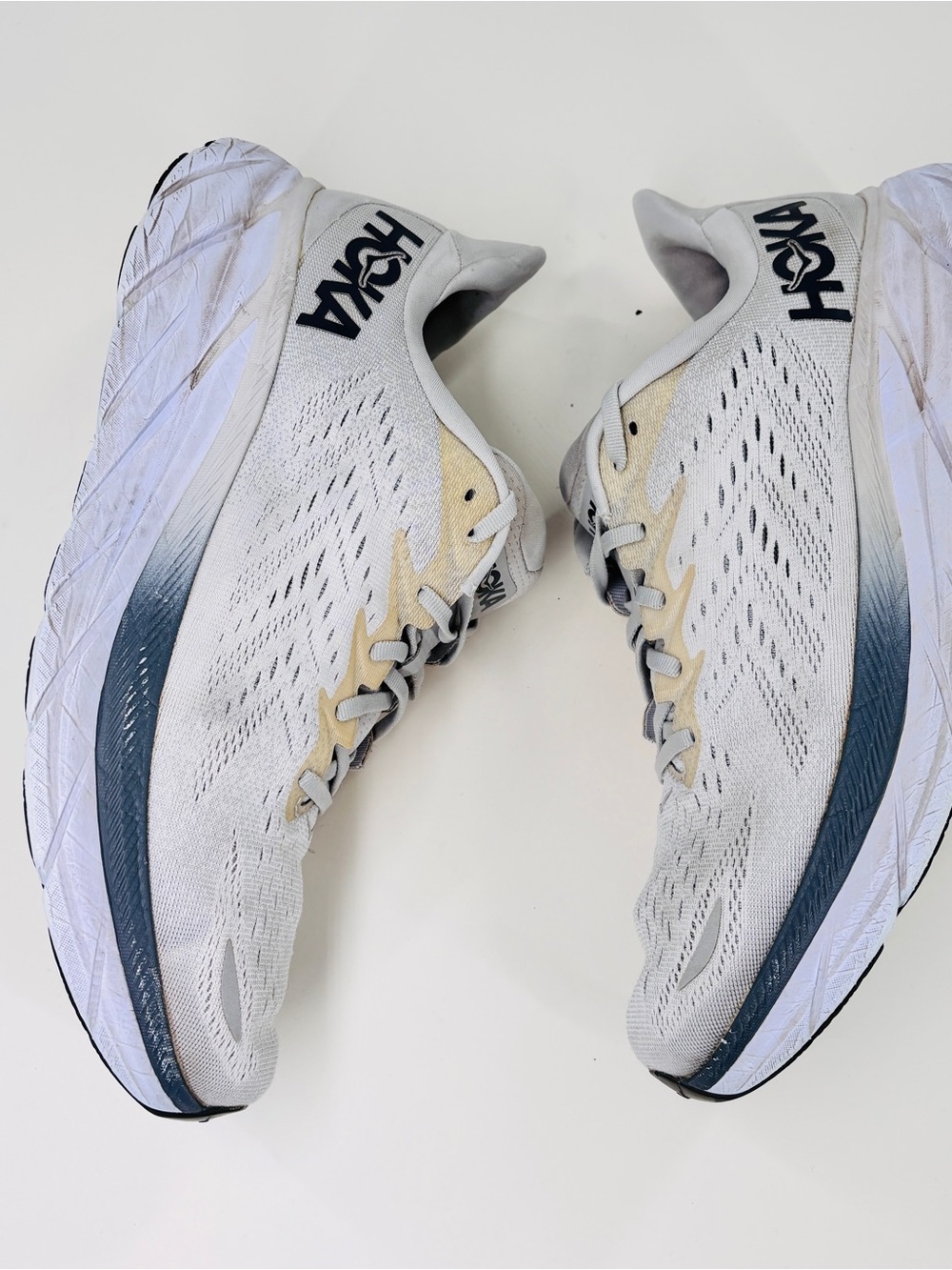 Hoka One One Clifton 8 Women's Size 11.5D Eggnog Shifting Sand Shoes - Picture 3 of 7